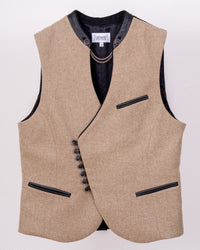 Trachtenweste Lukas - Vorderansicht, beige und schwarz, aus Loden und Leder mit Metallknöpfen